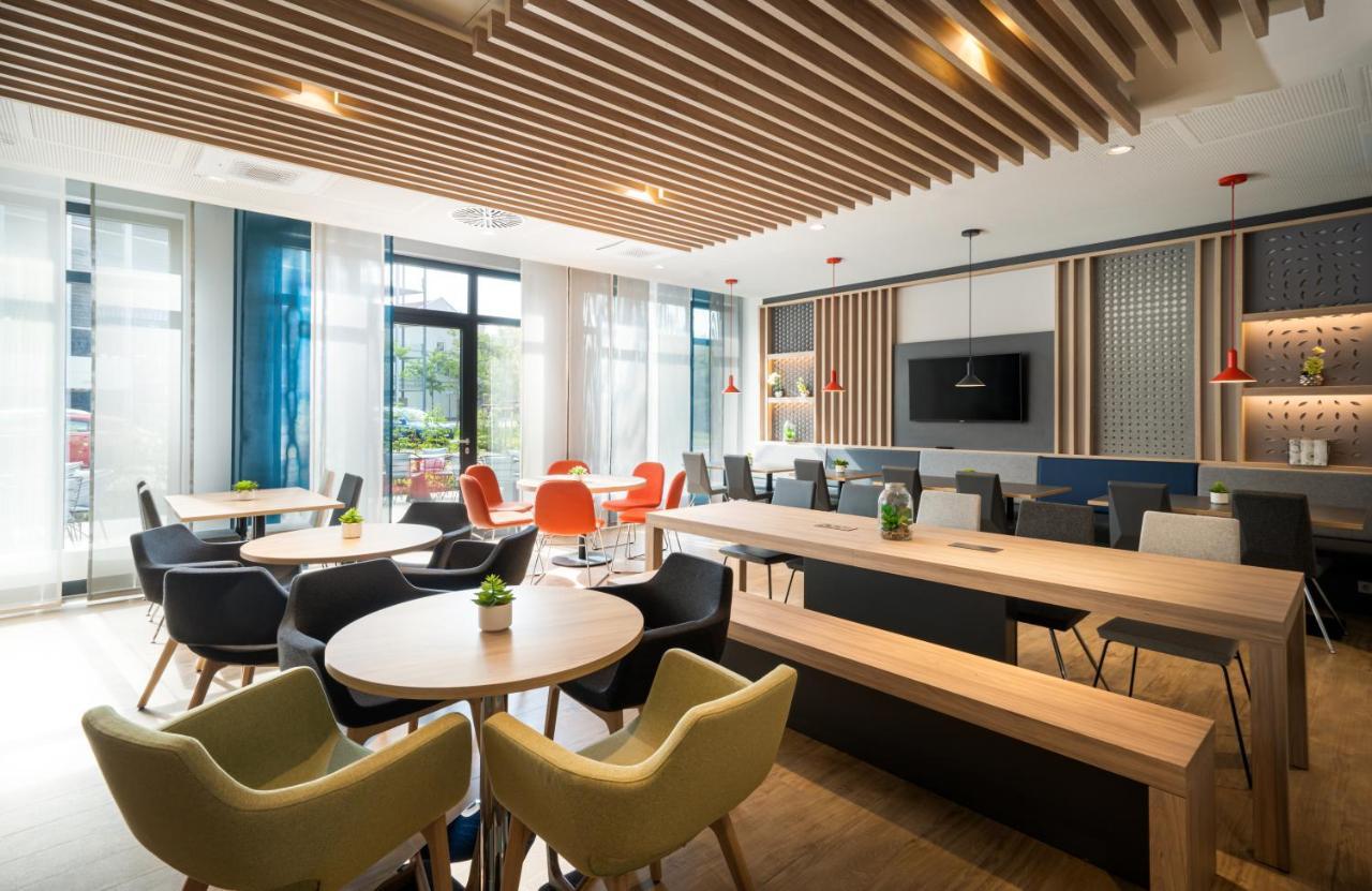 Holiday Inn Express - Rosenheim By Ihg Exterior foto